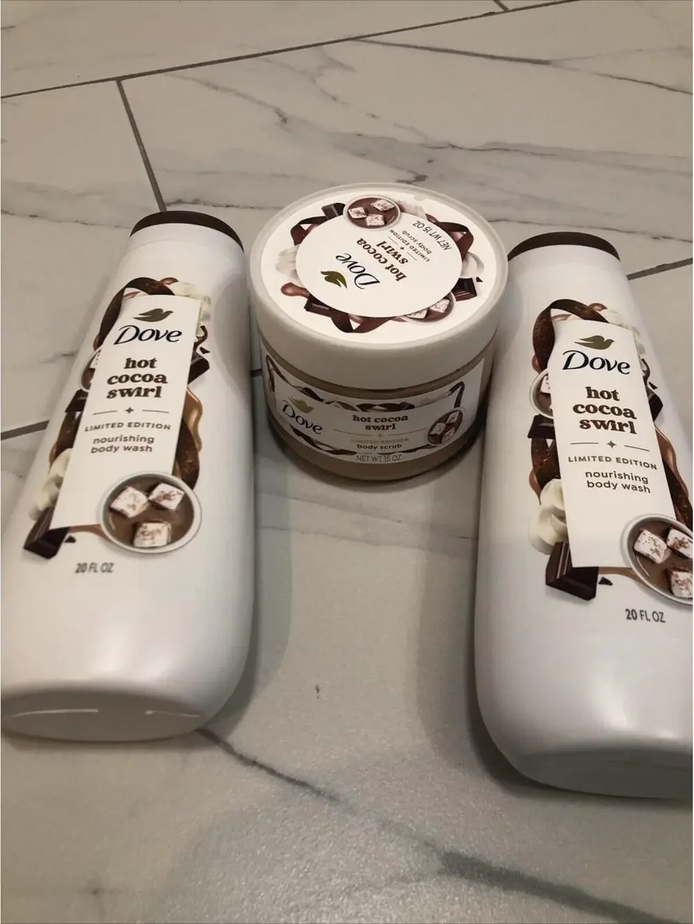 Dove Limited Edition Holiday Treat‎ 2 Body Wash Hot Cocoa Swirl 20oz 15oz Scrub